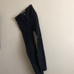 Black skinny jeans